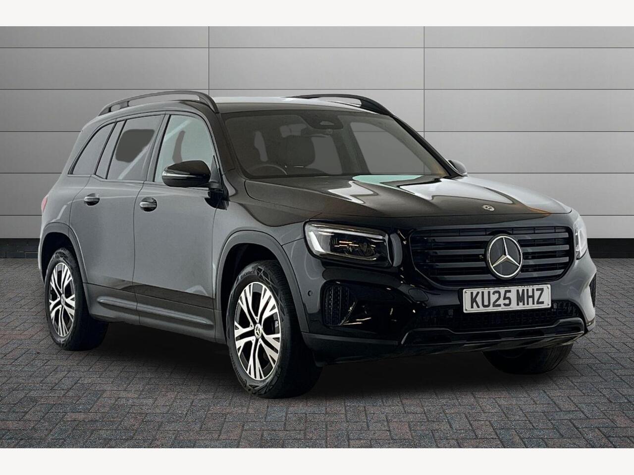 Main listing image - Mercedes-Benz GLB