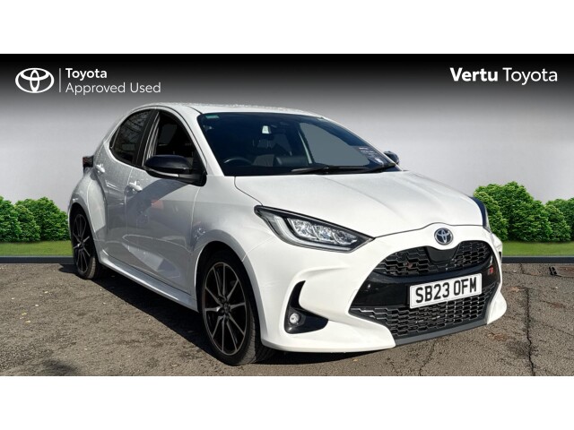 Main listing image - Toyota Yaris