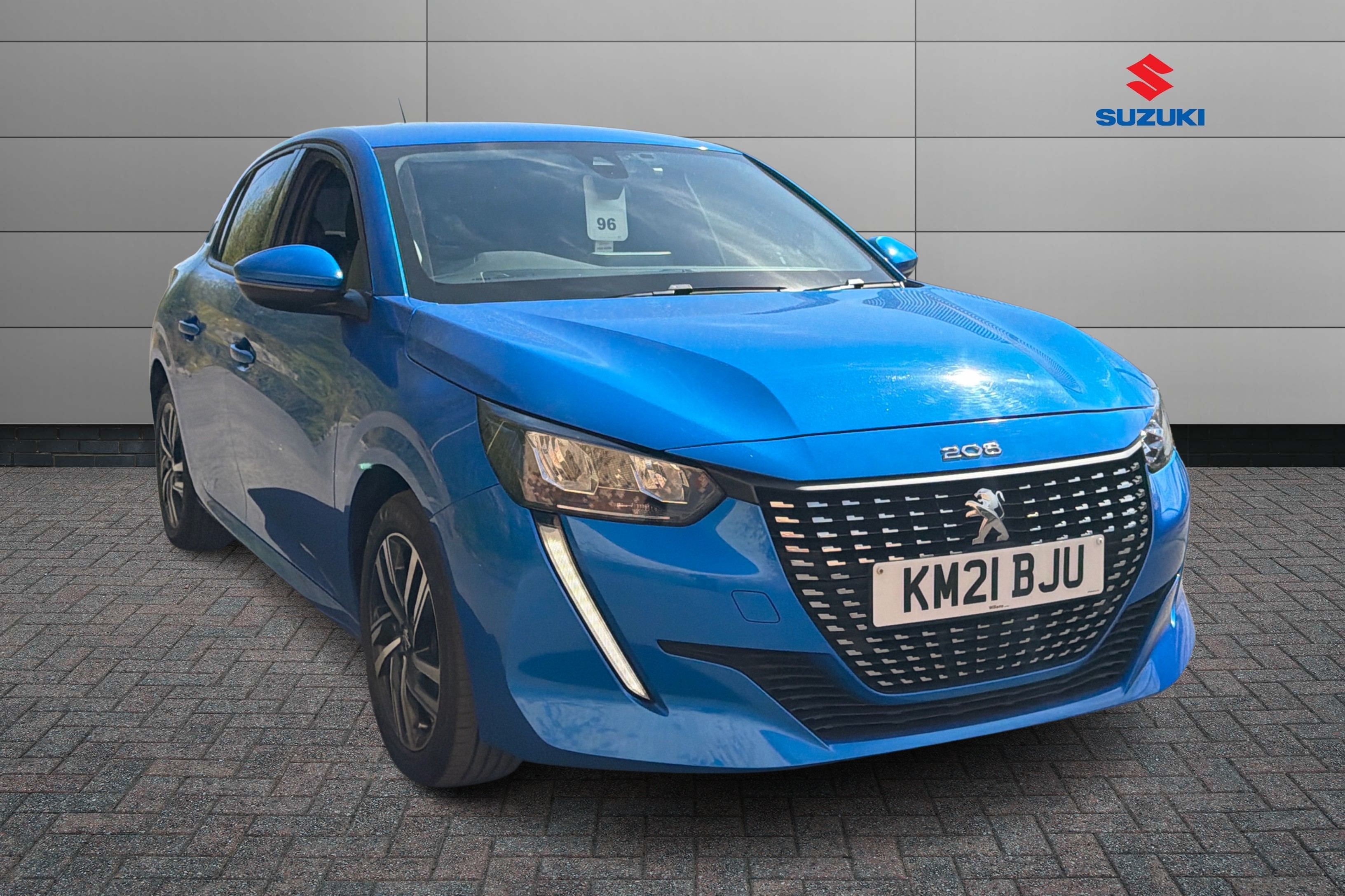 Main listing image - Peugeot 208