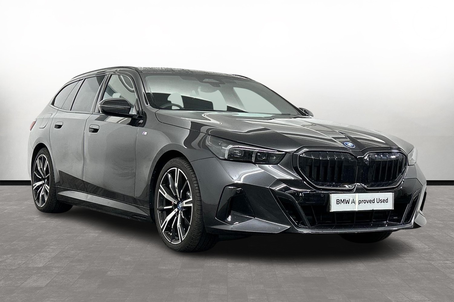 Main listing image - BMW 5 Series Touring