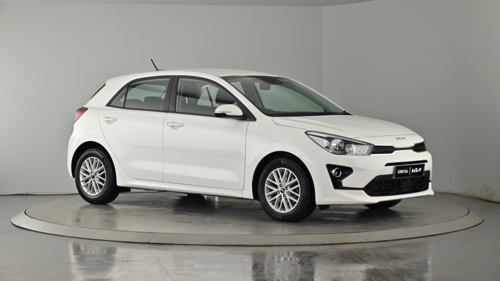 Main listing image - Kia Rio