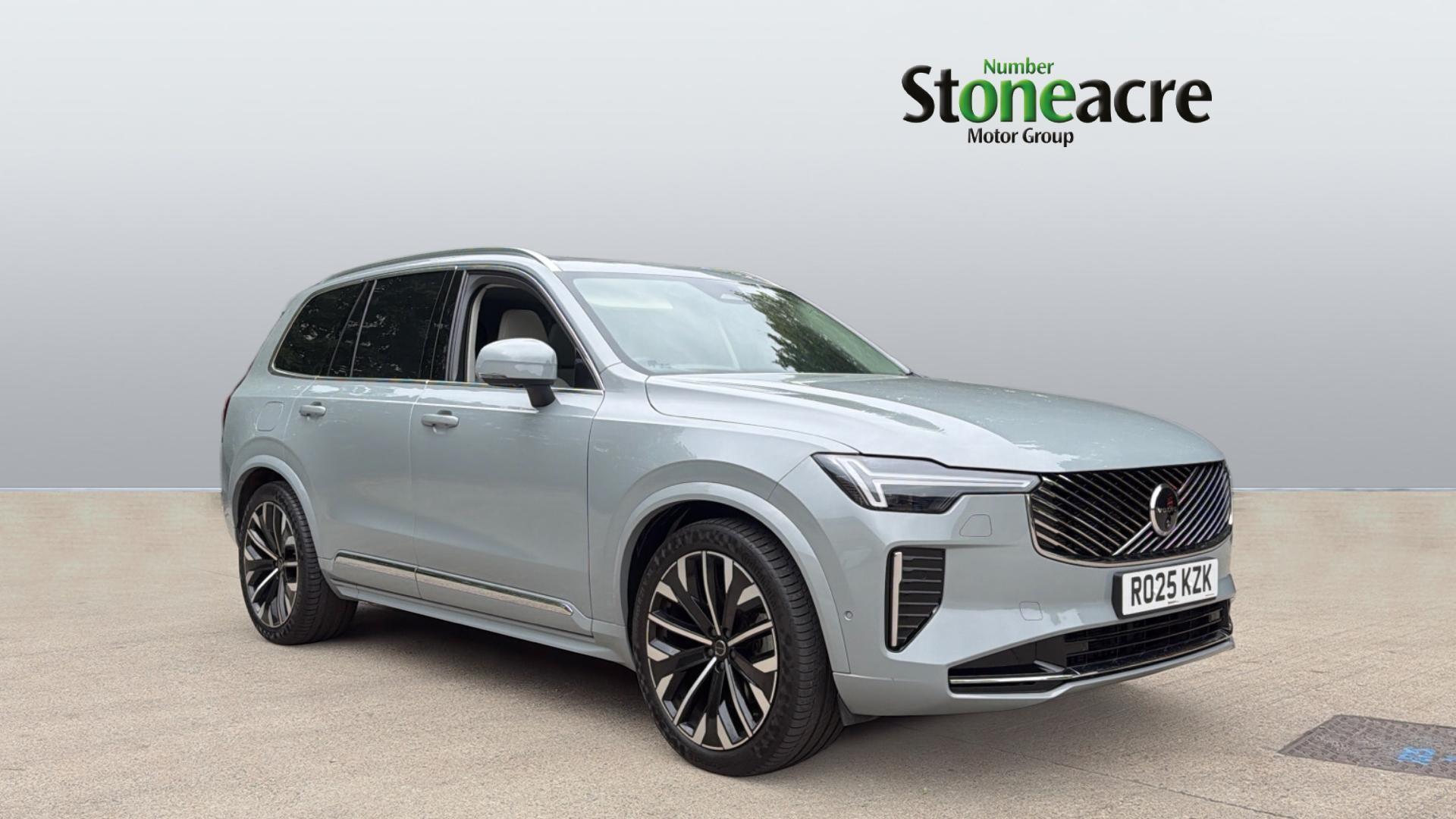 Main listing image - Volvo XC90
