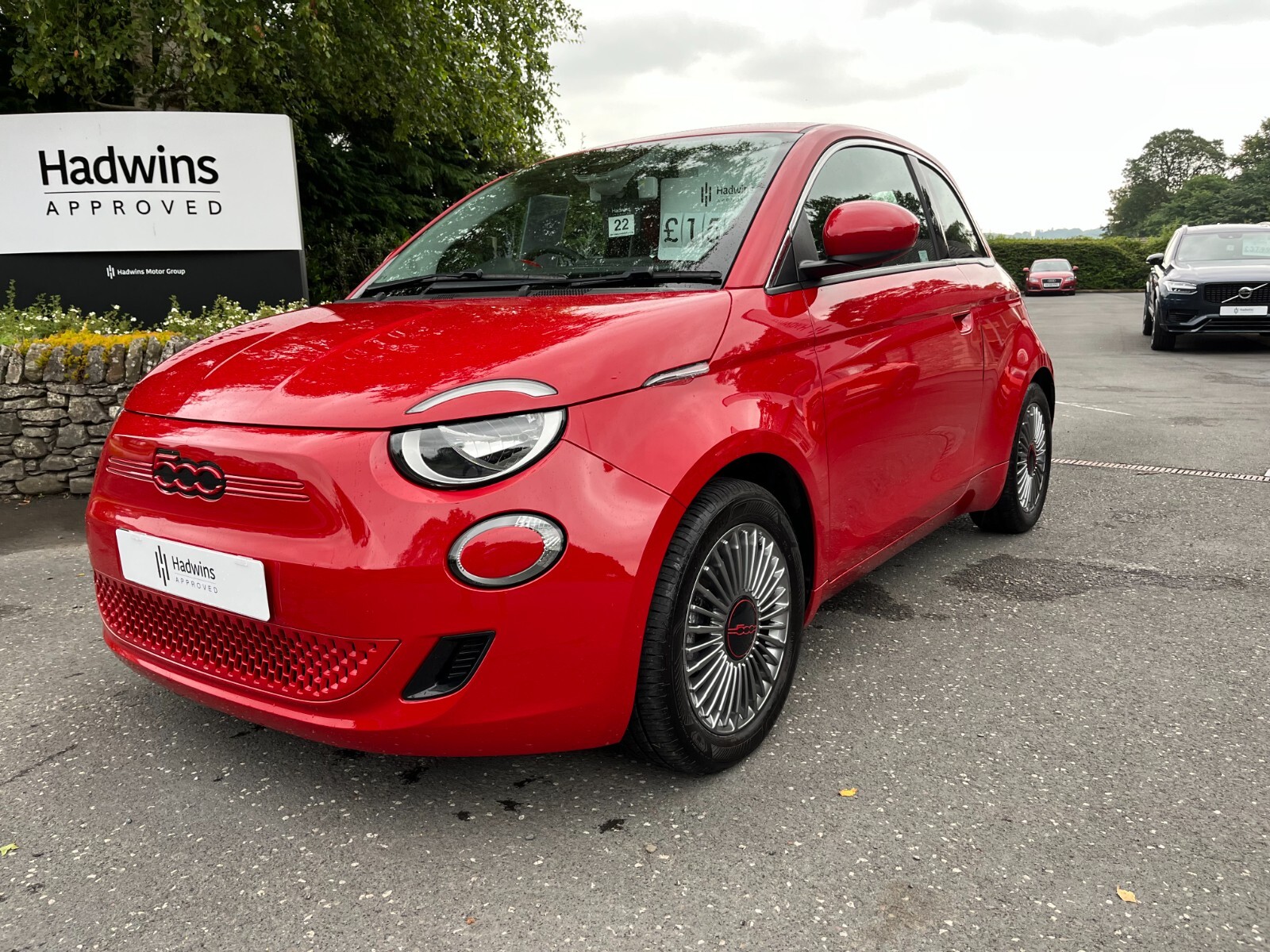 Main listing image - Fiat 500 Electric