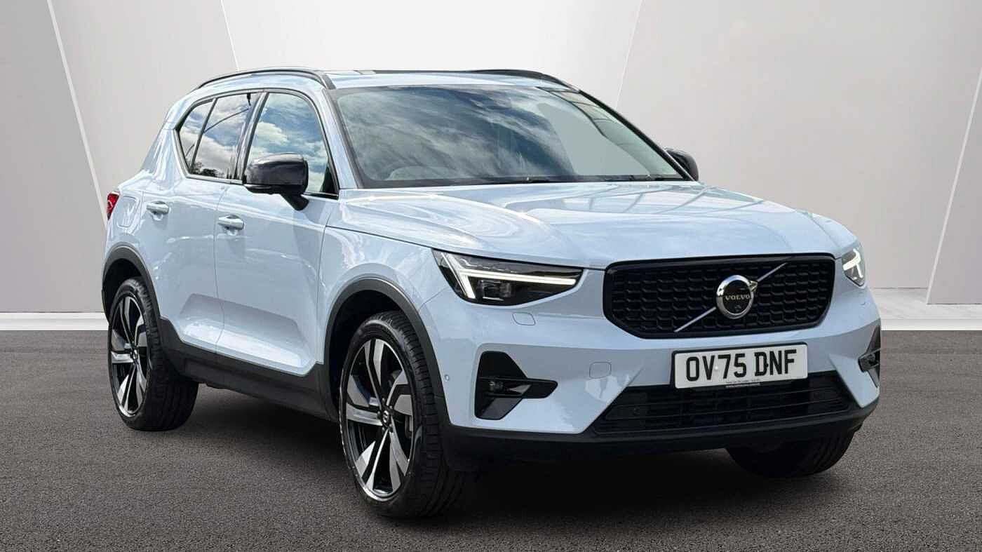 Main listing image - Volvo XC40