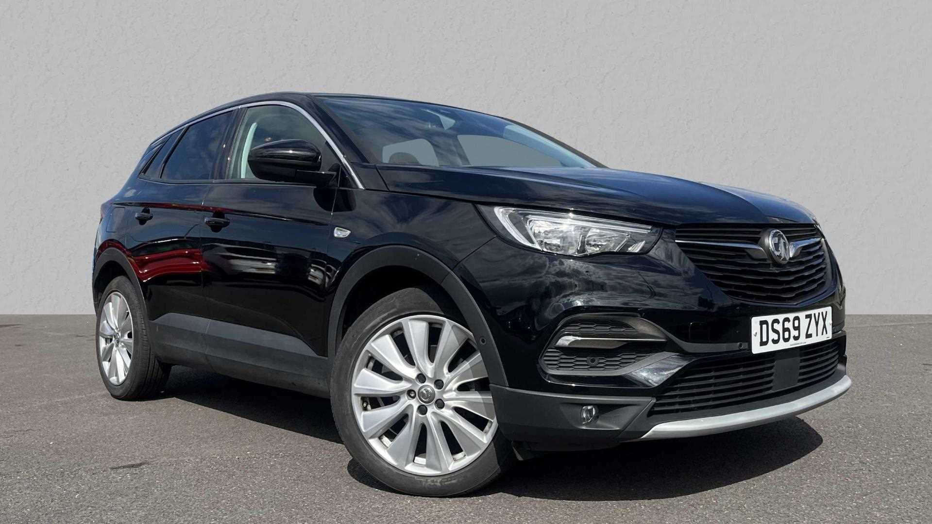 Main listing image - Vauxhall Grandland X