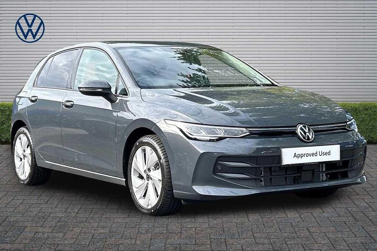 Main listing image - Volkswagen Golf