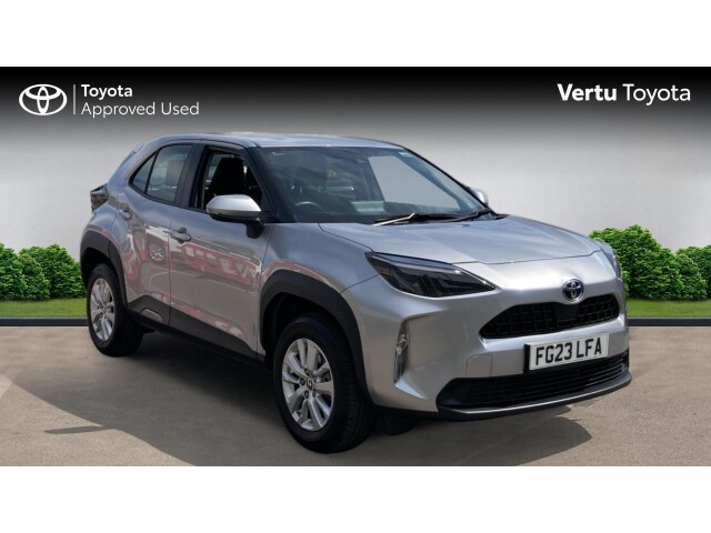 Main listing image - Toyota Yaris Cross