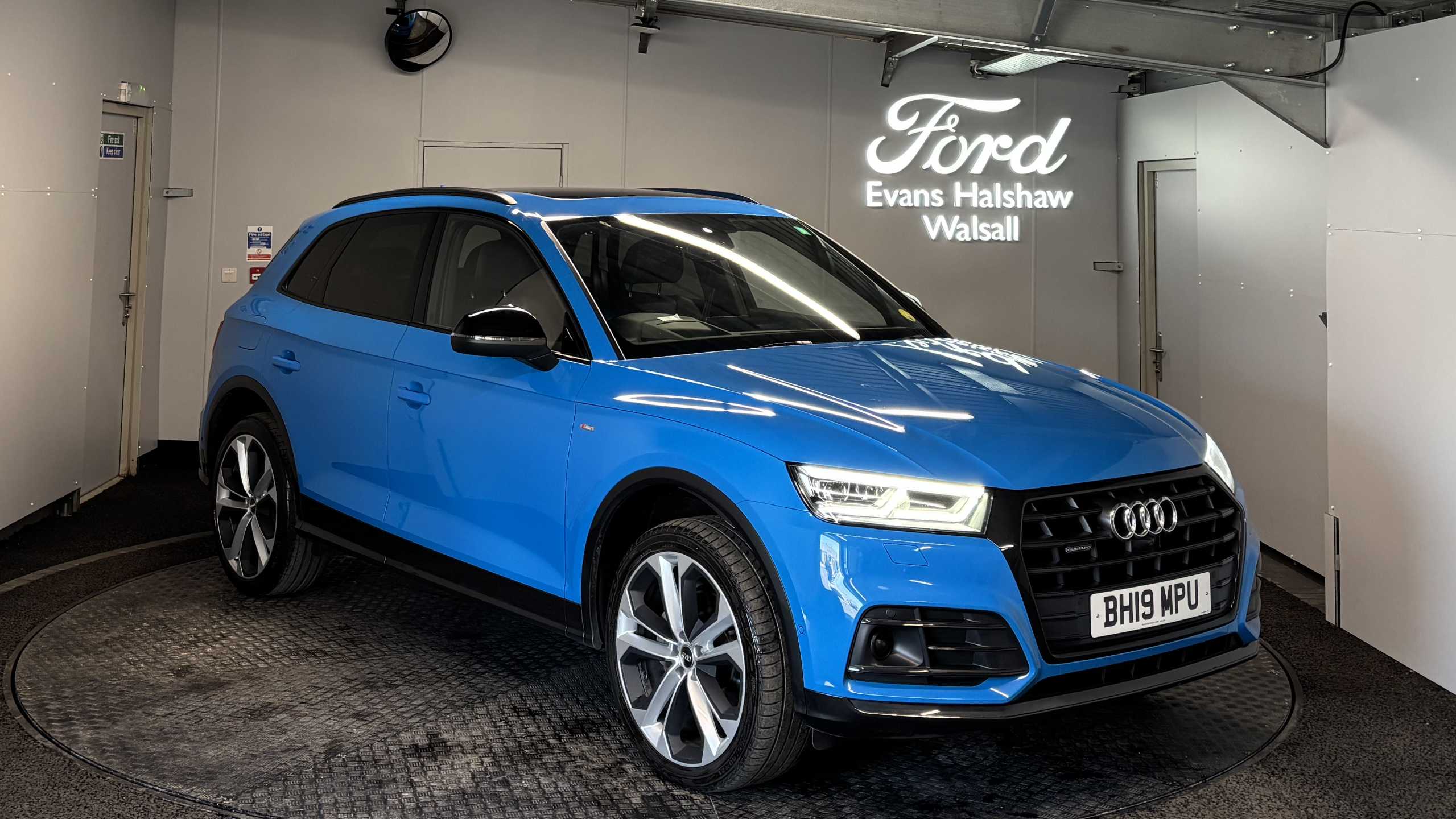 Main listing image - Audi Q5