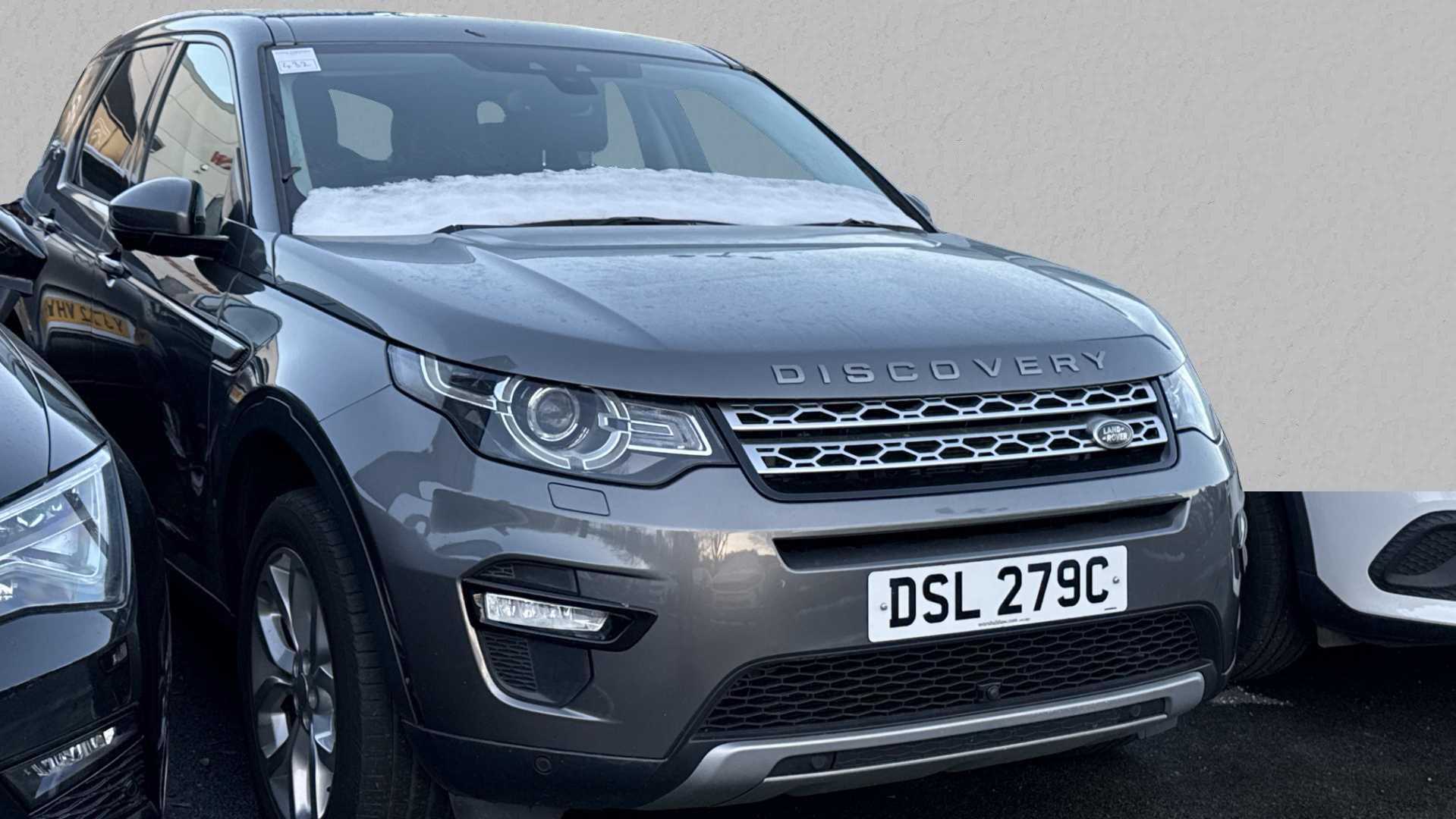 Main listing image - Land Rover Discovery Sport