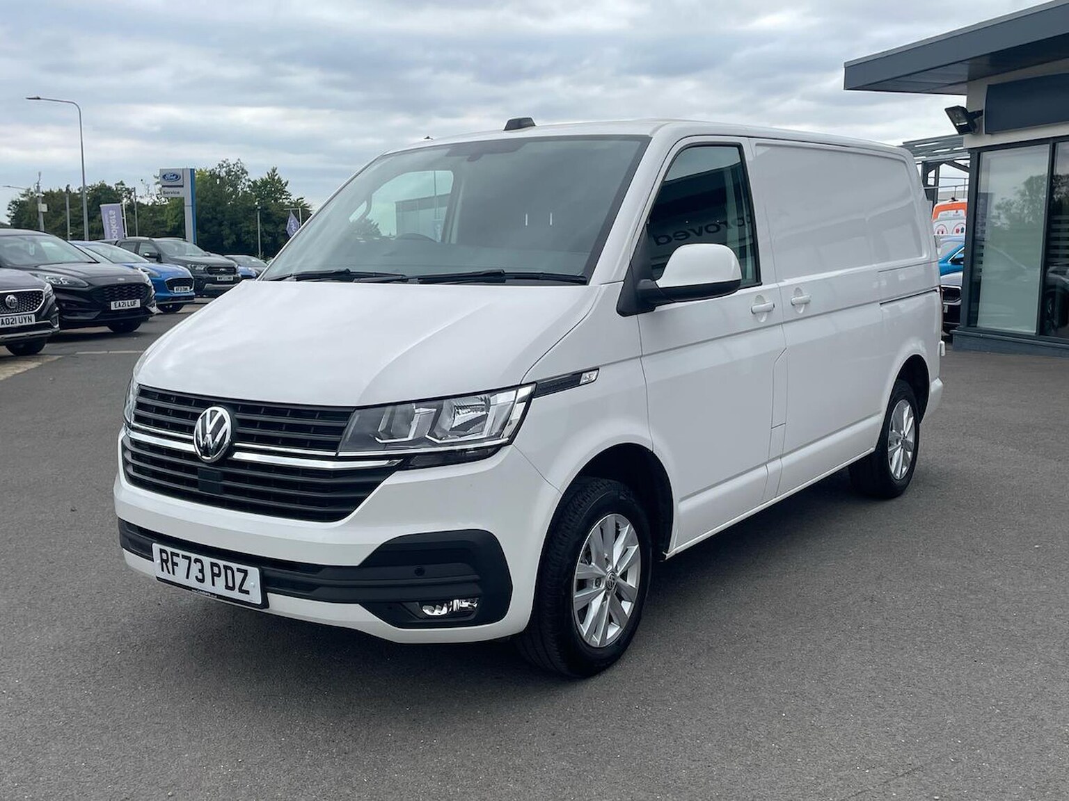 Main listing image - Volkswagen Transporter