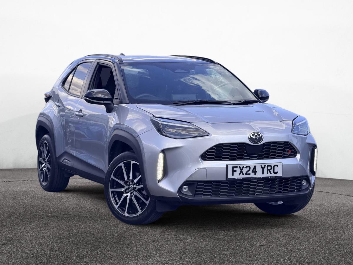 Main listing image - Toyota Yaris Cross