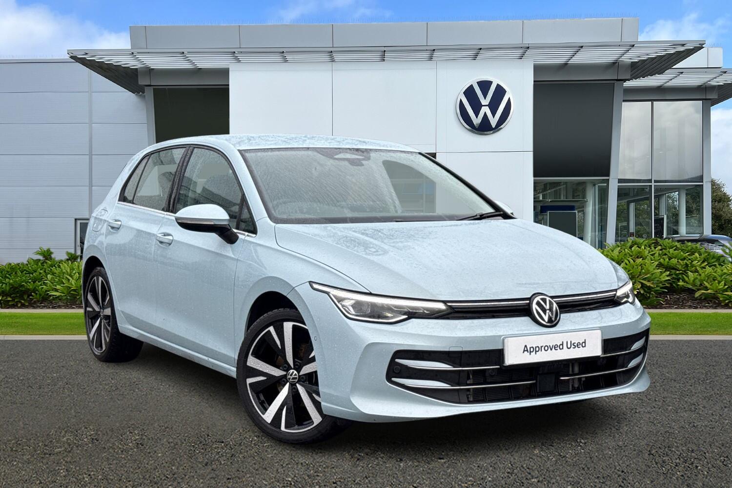 Main listing image - Volkswagen Golf