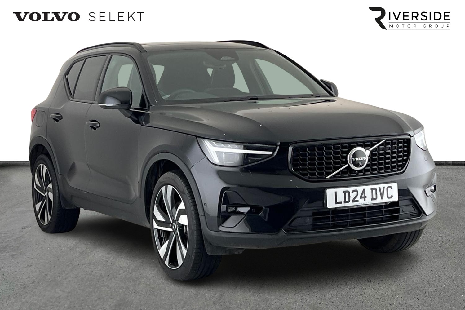 Main listing image - Volvo XC40