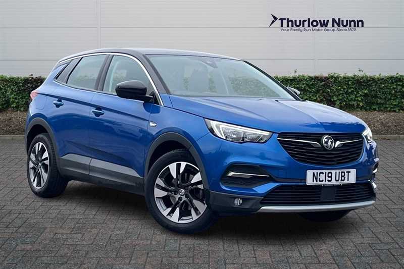 Main listing image - Vauxhall Grandland X