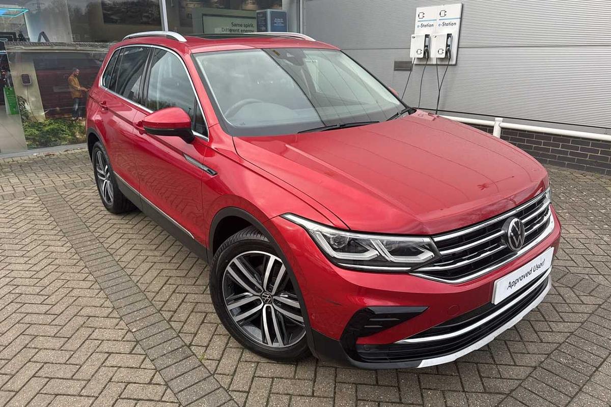 Main listing image - Volkswagen Tiguan