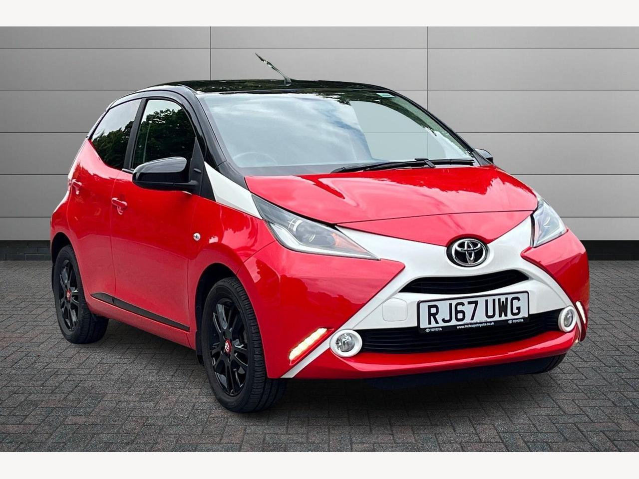 Main listing image - Toyota Aygo
