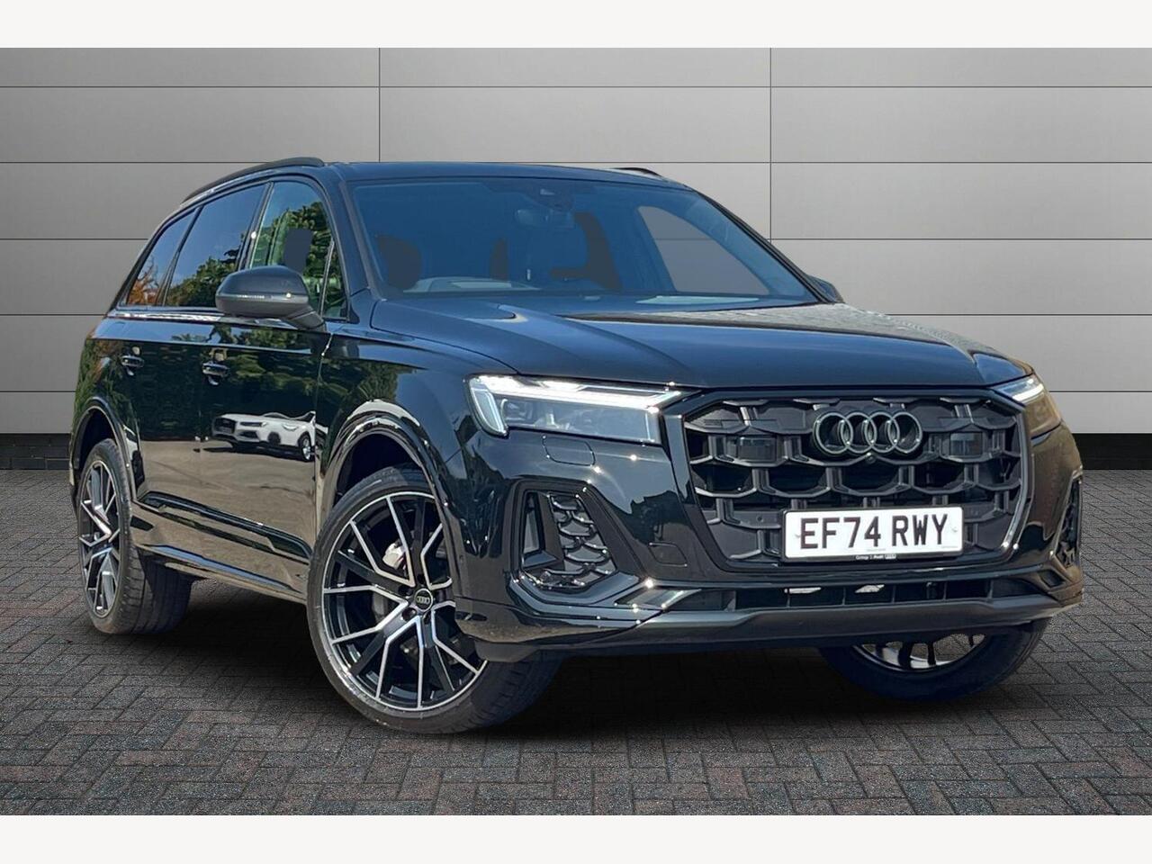 Main listing image - Audi Q7