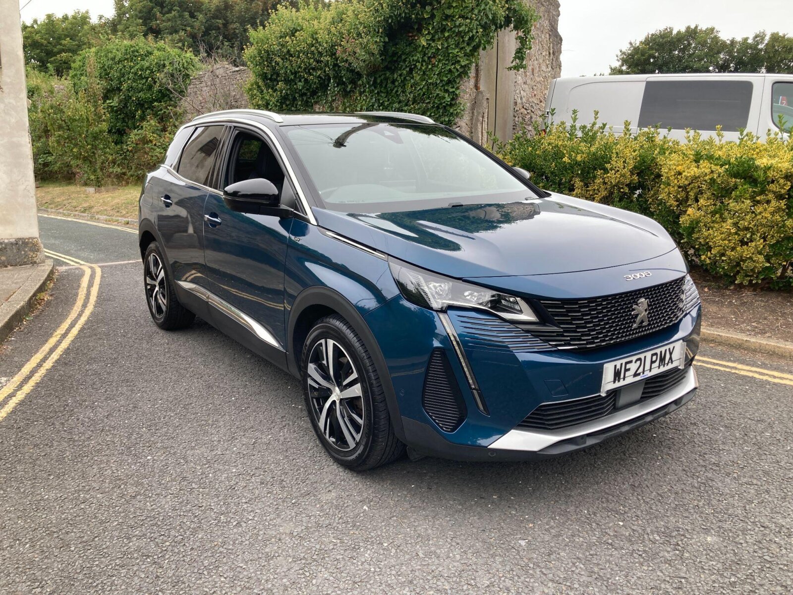 Main listing image - Peugeot 3008