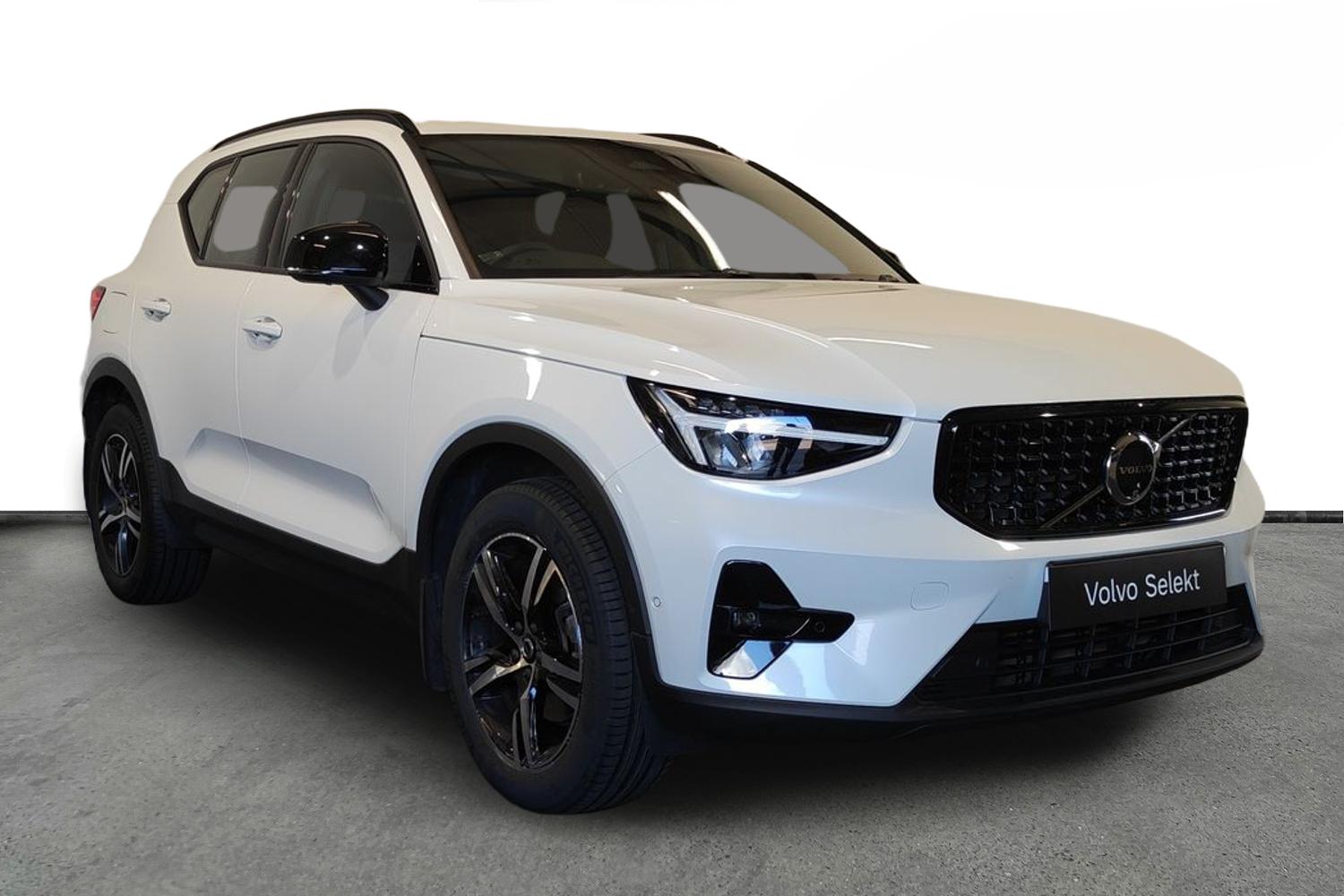 Main listing image - Volvo XC40