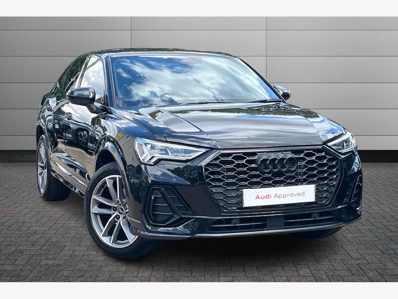 Main listing image - Audi Q3