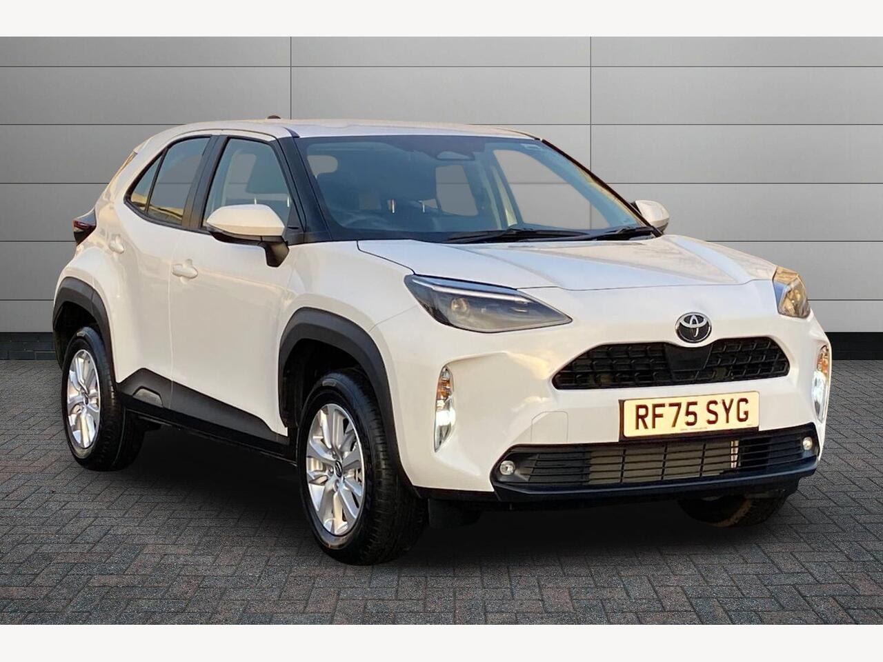 Main listing image - Toyota Yaris Cross