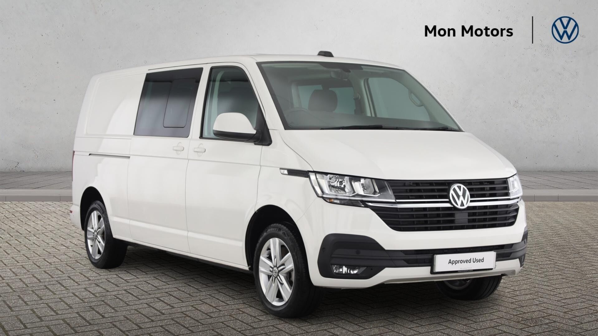 Main listing image - Volkswagen Transporter