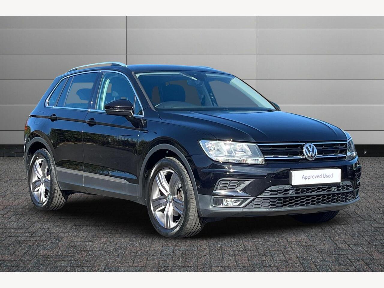 Main listing image - Volkswagen Tiguan