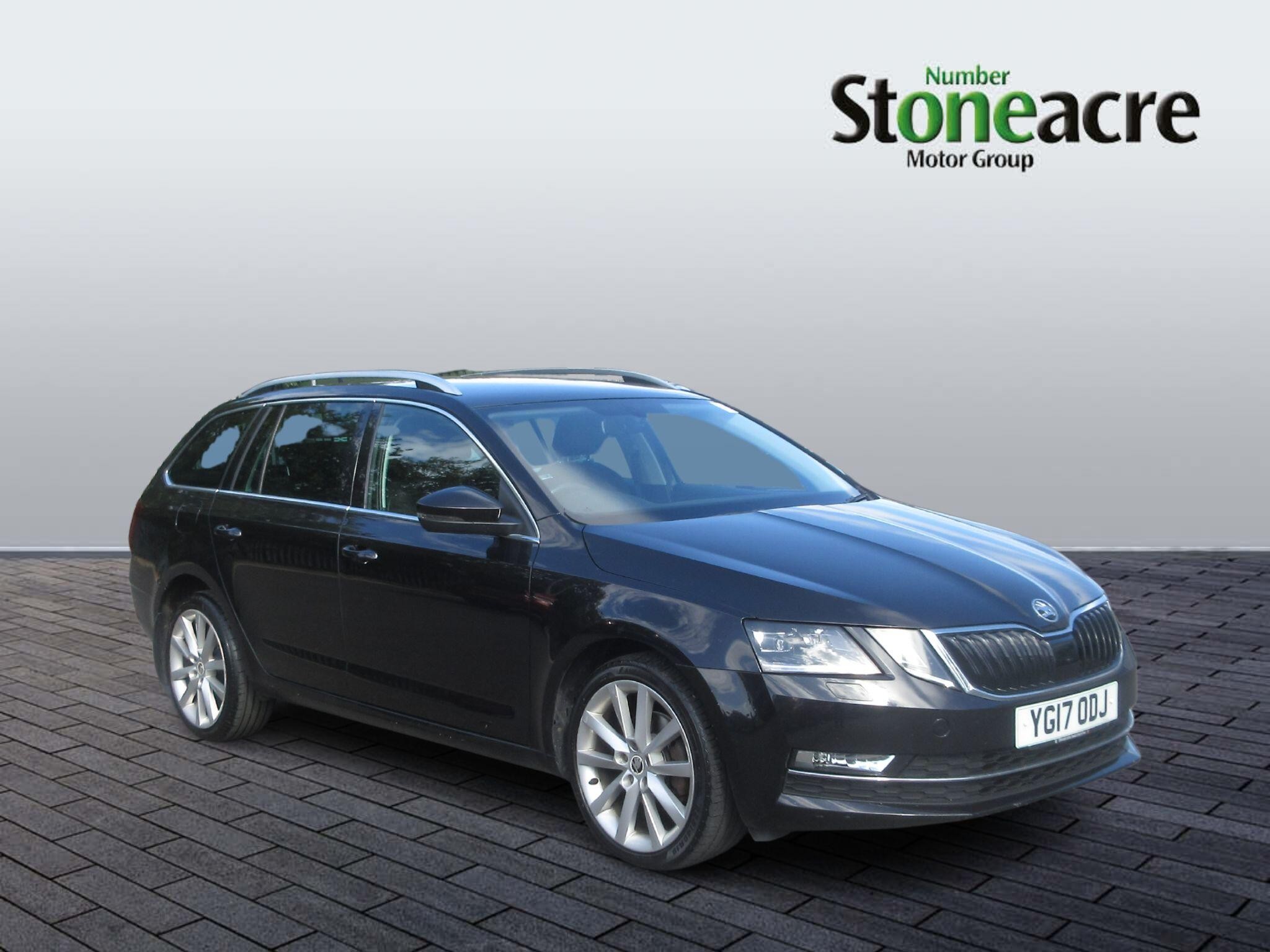 Main listing image - Skoda Octavia Estate