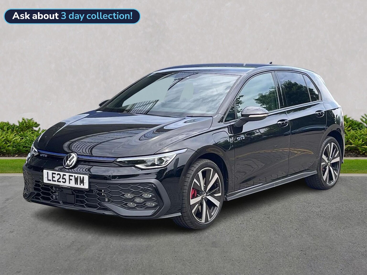 Main listing image - Volkswagen Golf GTE