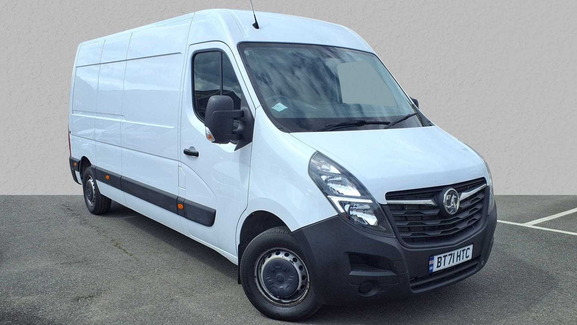 Main listing image - Vauxhall Movano