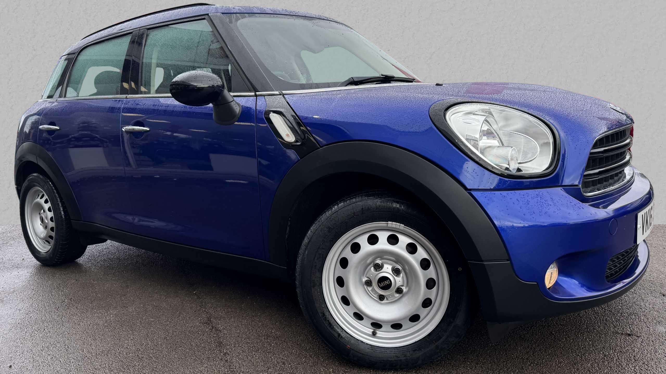 Main listing image - MINI Countryman