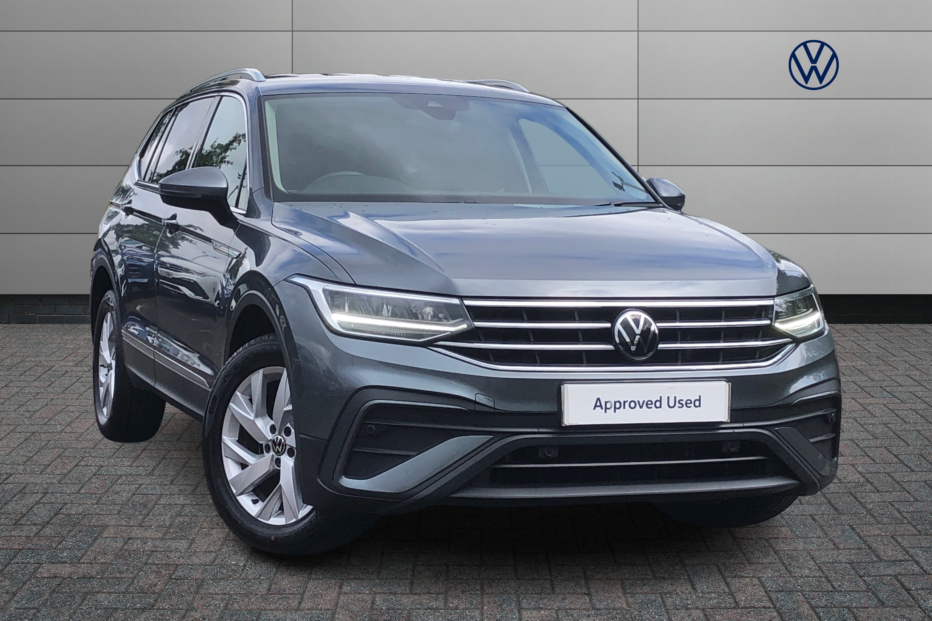 Main listing image - Volkswagen Tiguan Allspace