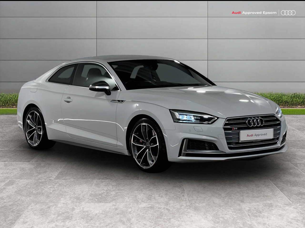 Main listing image - Audi S5