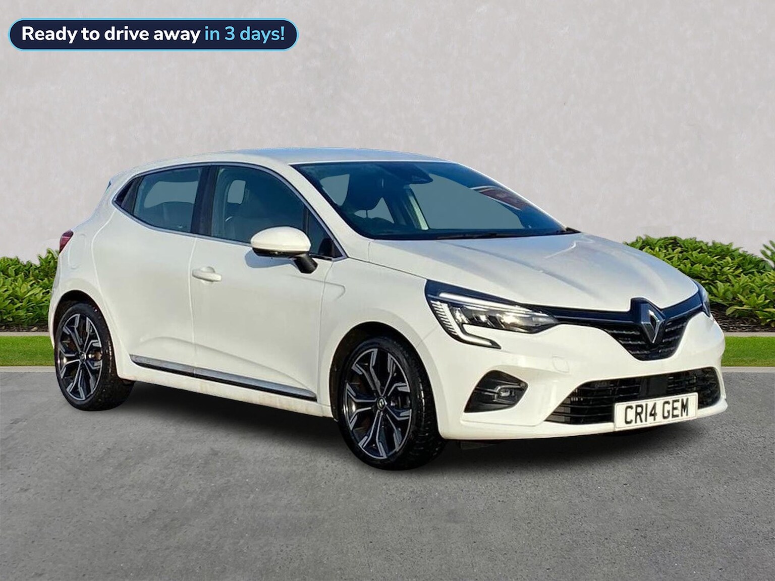 Main listing image - Renault Clio