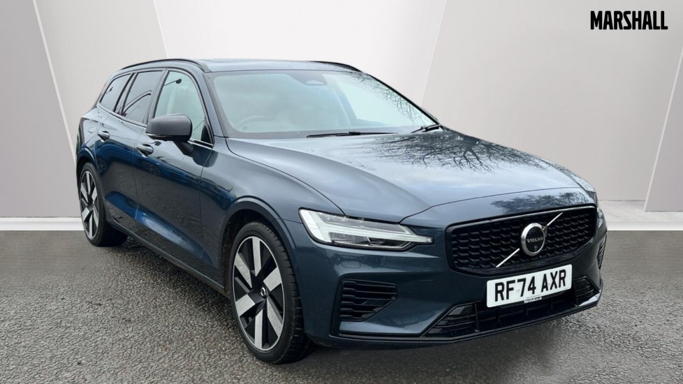 Main listing image - Volvo V60