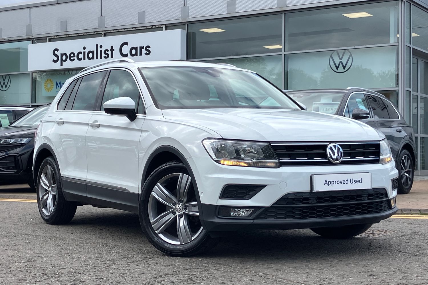 Main listing image - Volkswagen Tiguan