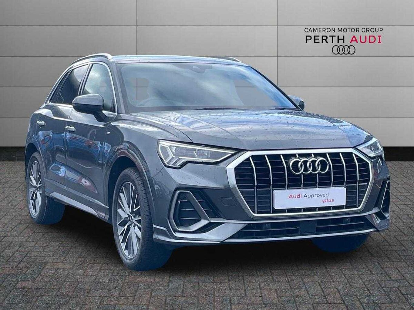 Main listing image - Audi Q3