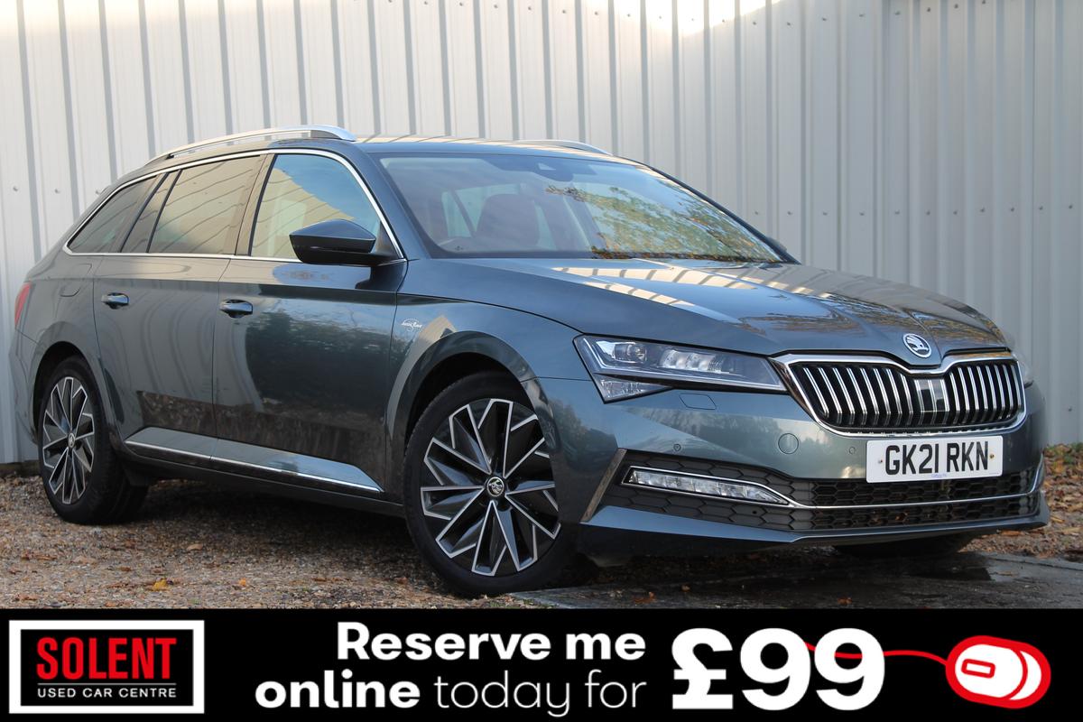 Main listing image - Skoda Superb Estate