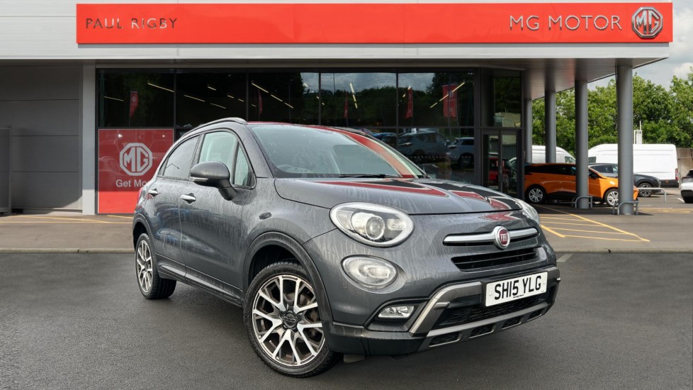 Main listing image - Fiat 500X