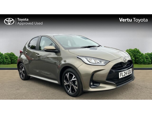 Main listing image - Toyota Yaris