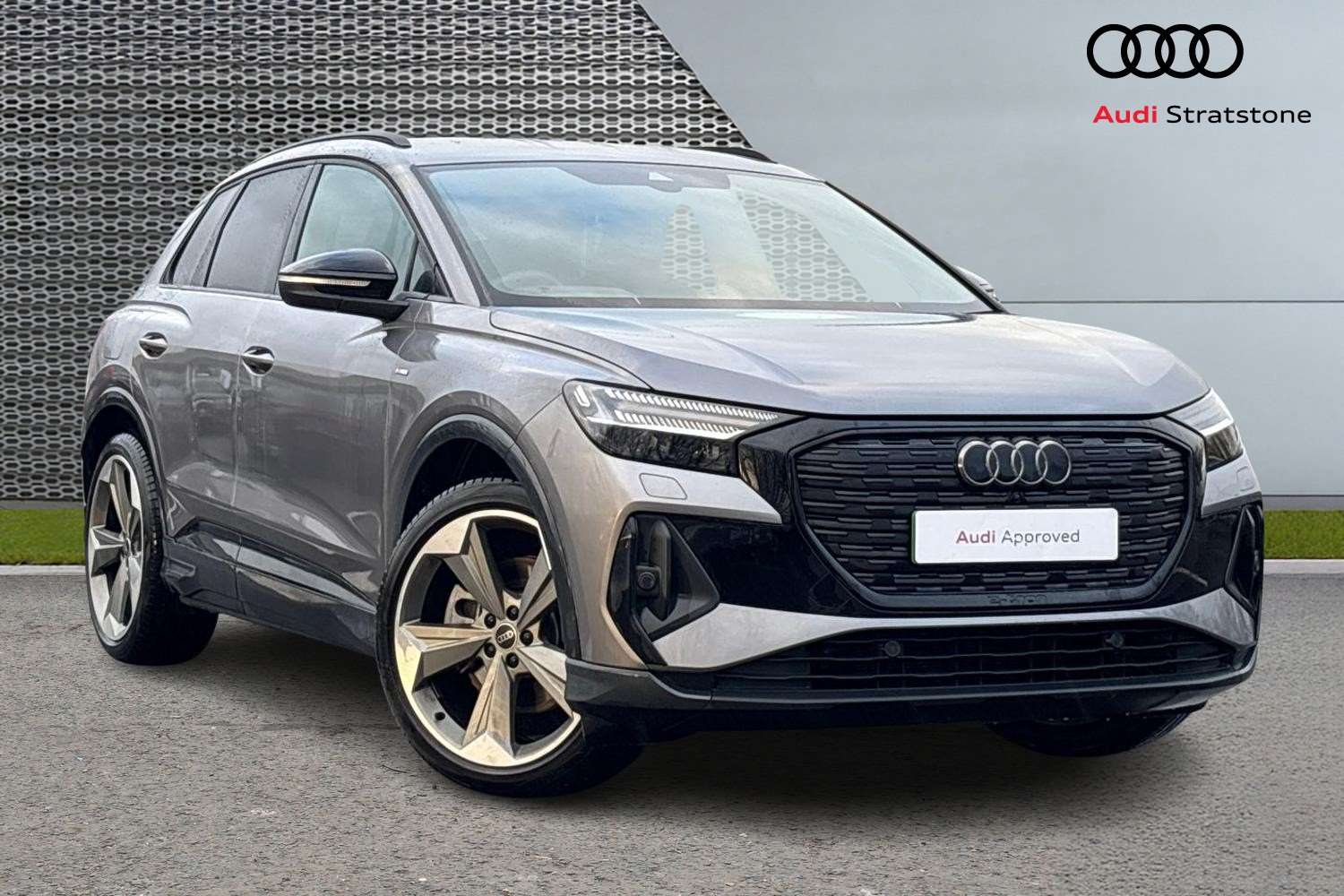 Main listing image - Audi Q4