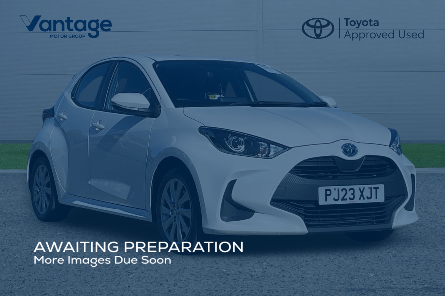 Main listing image - Toyota Yaris