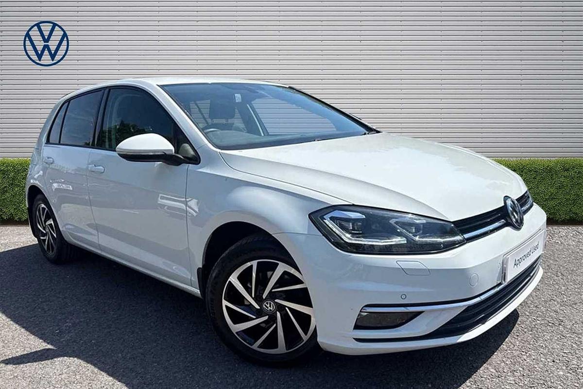 Main listing image - Volkswagen Golf