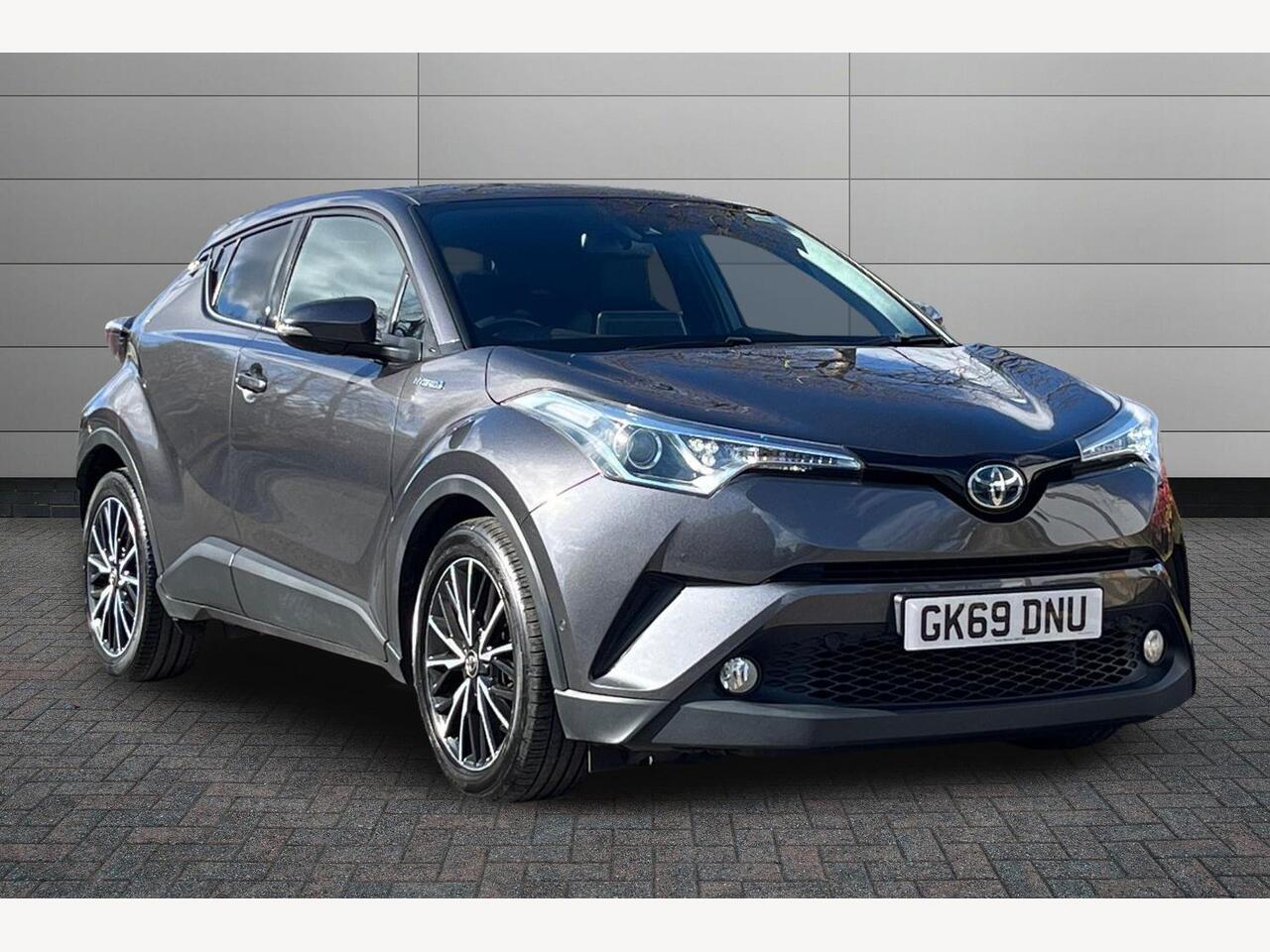 Main listing image - Toyota C-HR