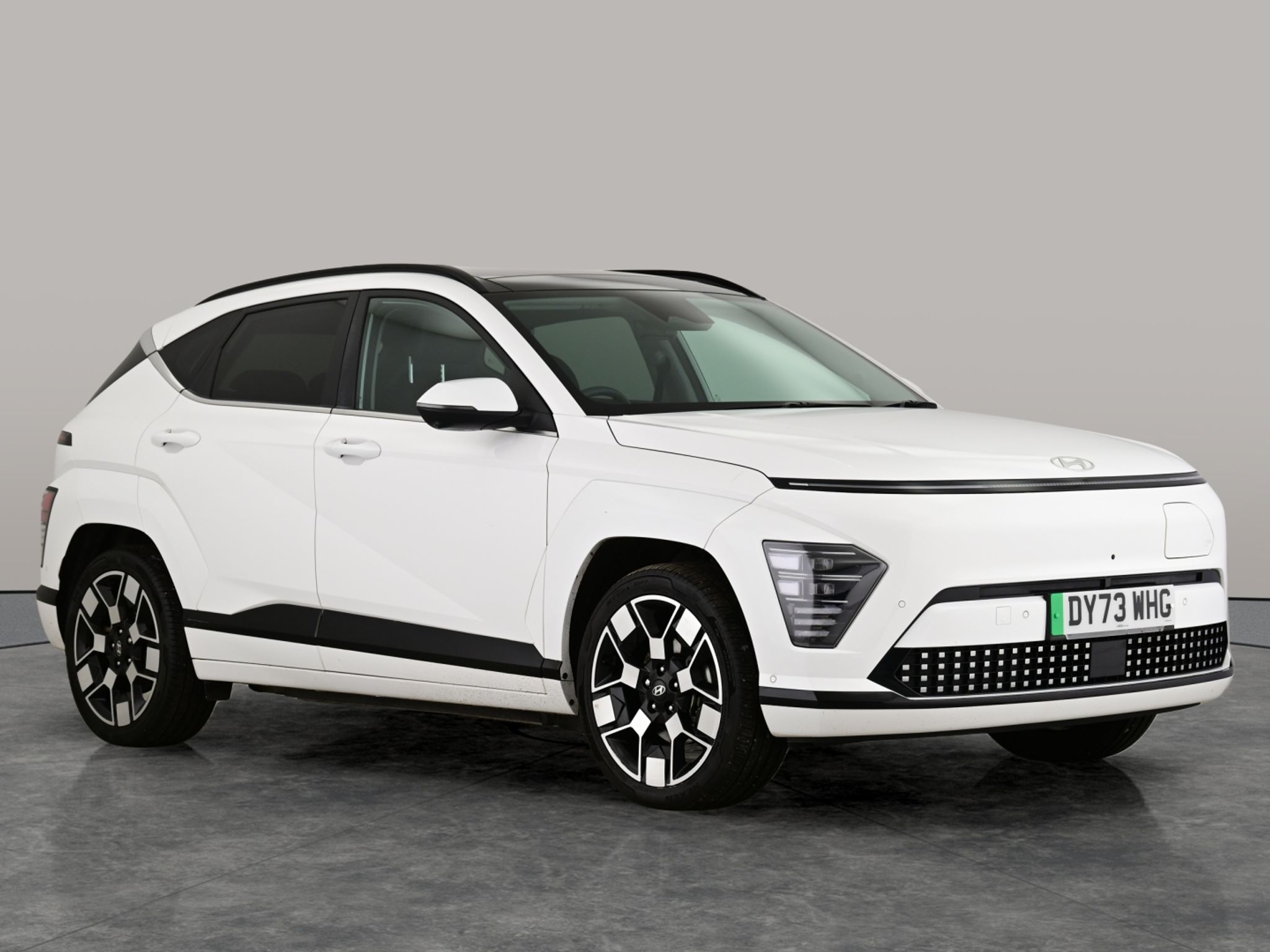 Main listing image - Hyundai Kona Electric