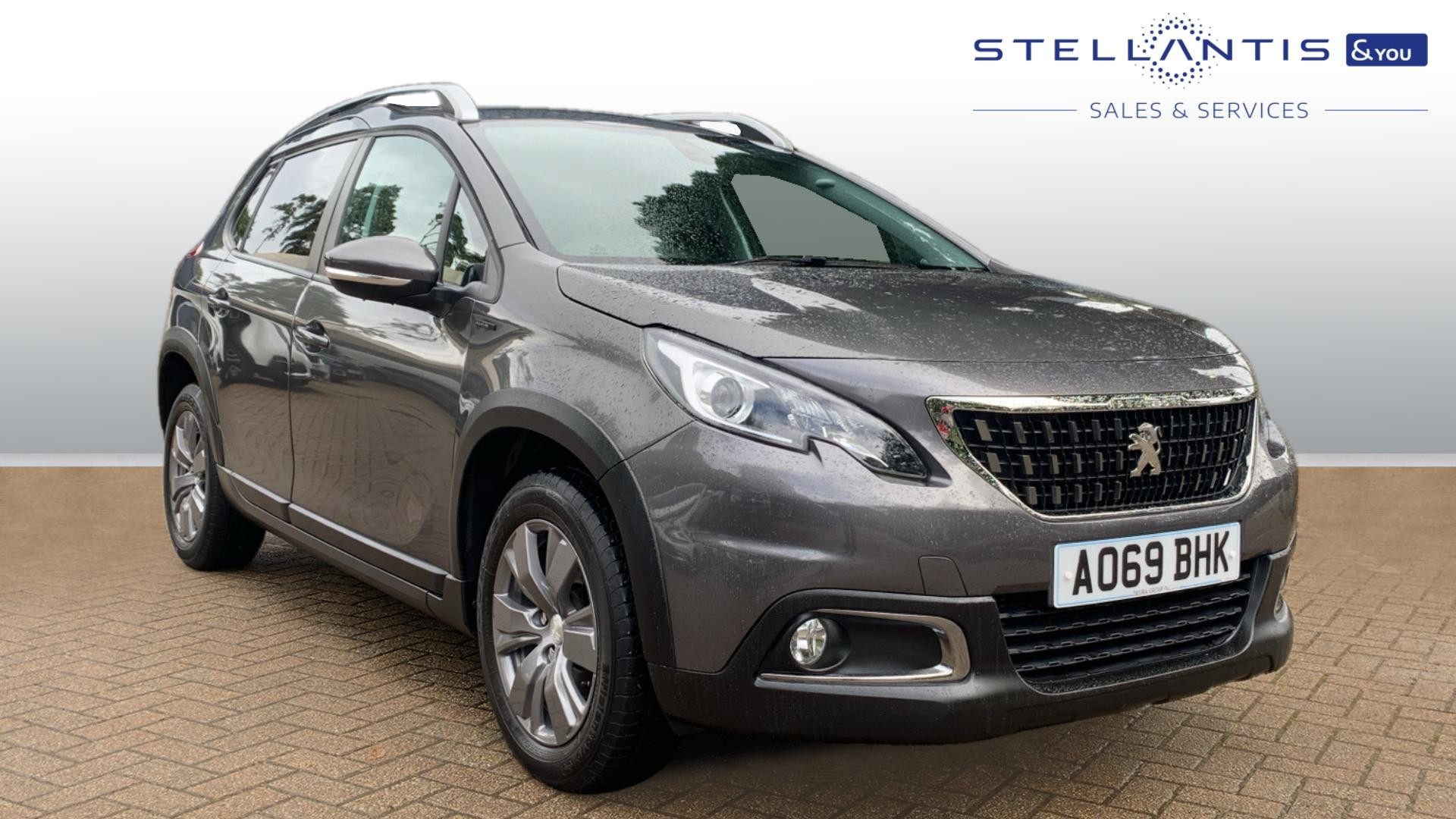 Main listing image - Peugeot 2008