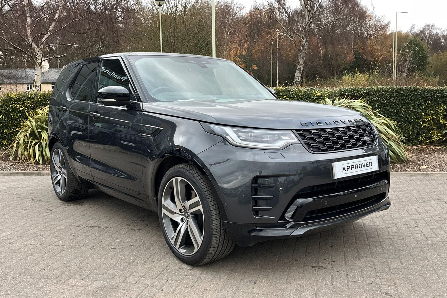 Main listing image - Land Rover Discovery