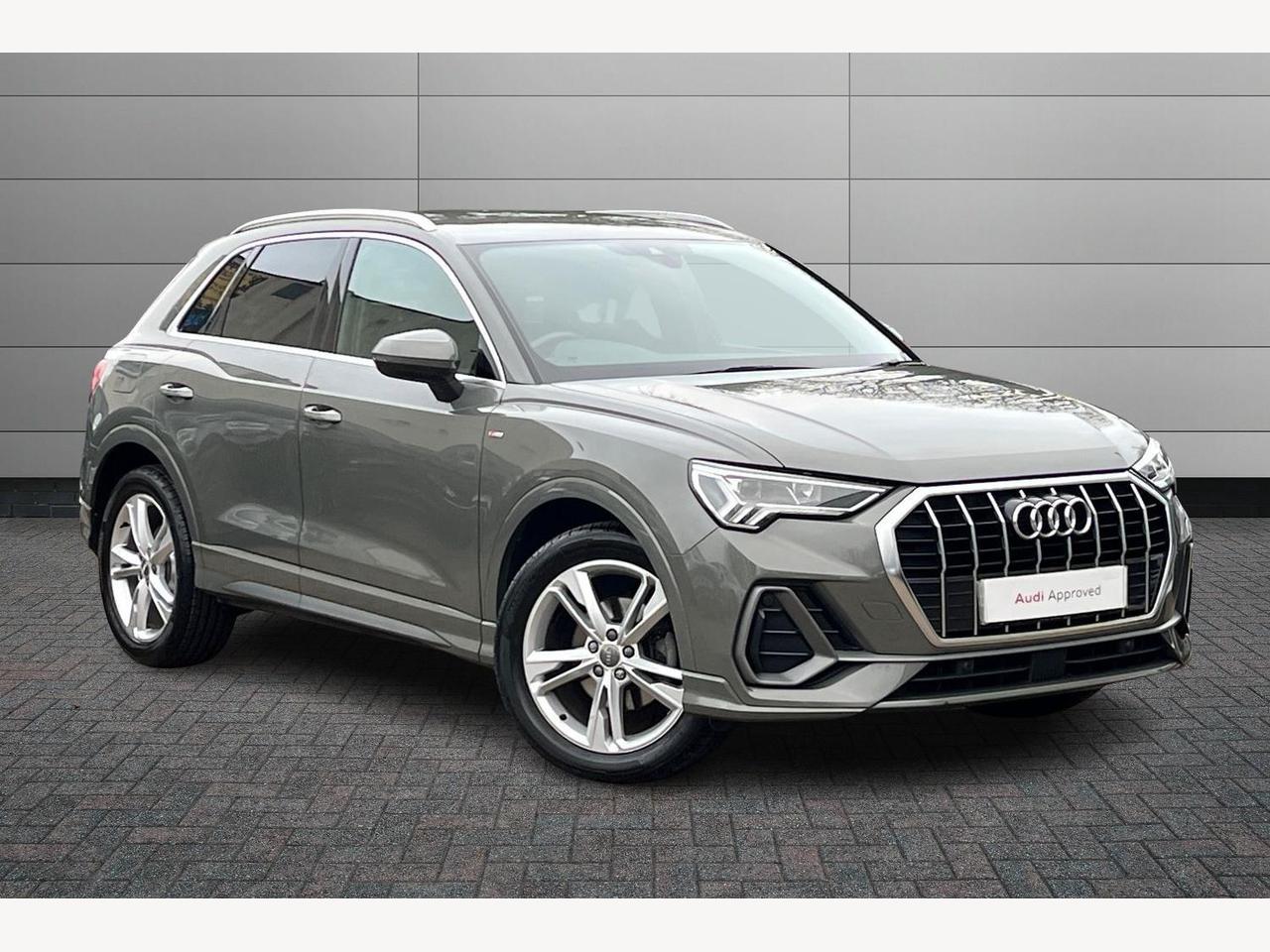 Main listing image - Audi Q3