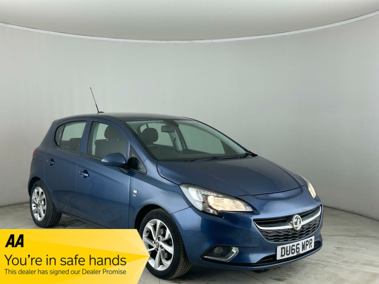 Main listing image - Vauxhall Corsa