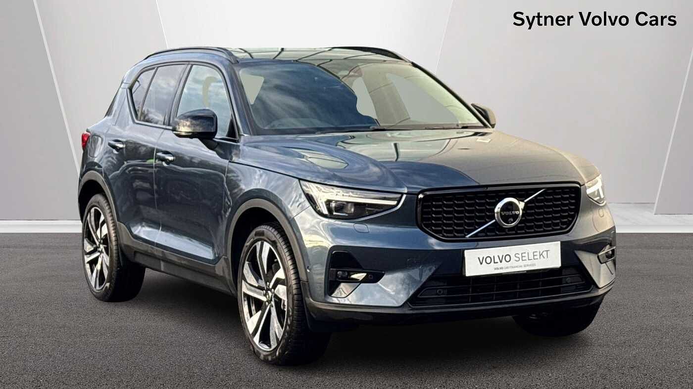 Main listing image - Volvo XC40